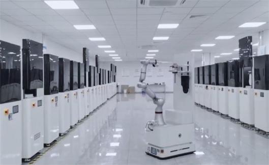 Mobile Manipulator Automates the 3D Printing Smart Factory