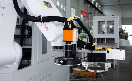 プレス機器へのロード・アンロード及び検査